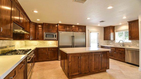 Roey Dagmi - Legend Realty Group