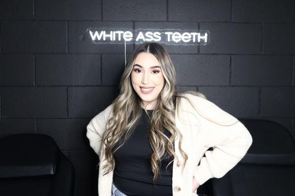 My name is Erika and I am a teeth whitening specialist.