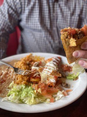 2 Enchiladas 1 H/T Combo