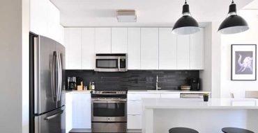 B & W Cabinets & Millwork