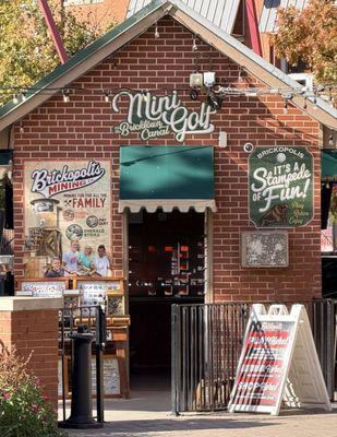 Brickopolis Mini Golf