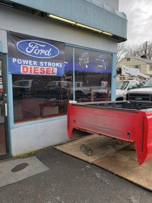 Cornel Trucks Services