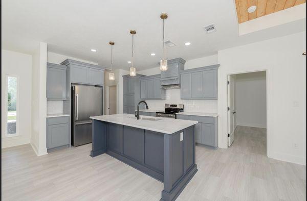 Matthew H Moore REALTOR®