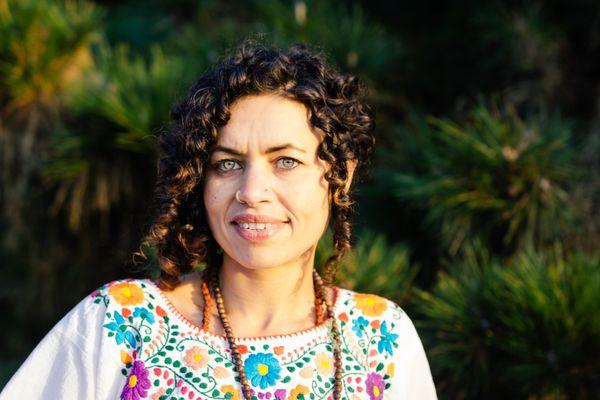 With a warm smile and a vibrant presence, I am here to help you thrive.