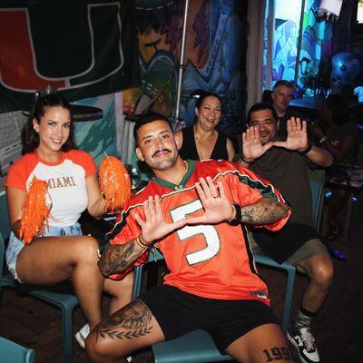 Grails Miami - Restaurant & Sports Bar