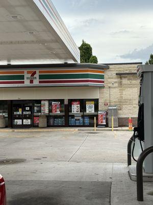 7-Eleven