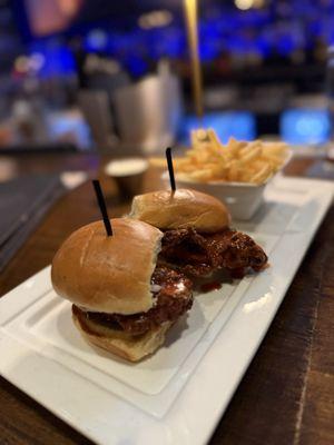 Buffalo chicken sliders