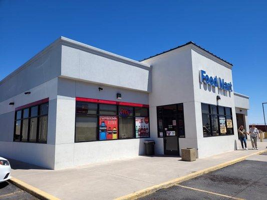 Old Glory at Peppers Plaza