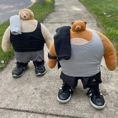 Looks like these two are on their way to Quads Gym!