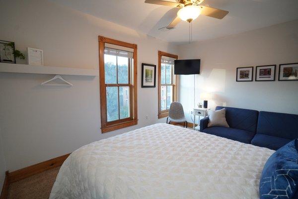 Fountain Room.Facing the trail, town and garden. Interior entrance.