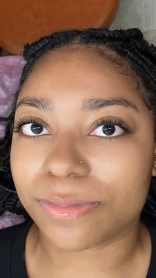 Natural wispy hybrid lashes