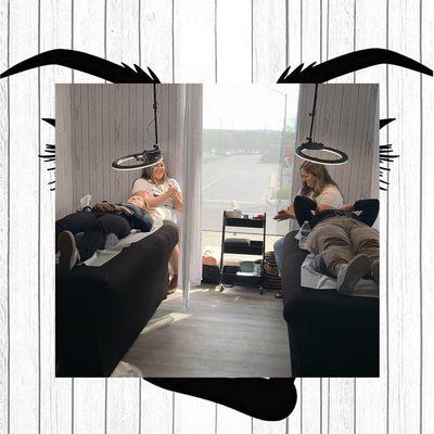 Students getting ready to start their clients !