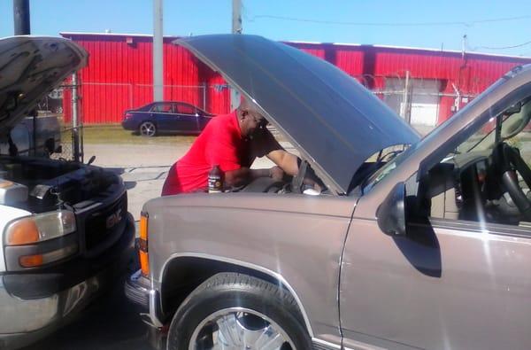 1 On 1 Tire & Automotive