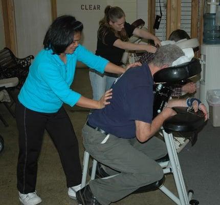 Amazing Hands Massage