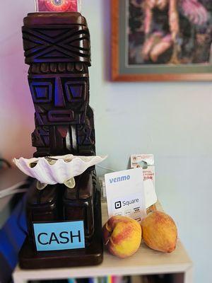 Business accepts cash, credit/debit, Apple Pay, Google Pay, Venmo and CashApp.