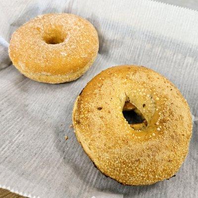 Toasted Multigrain Bagel, Sugar Donut