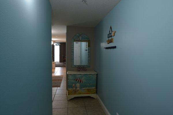 (903W) Small dresser for the kids clothes.