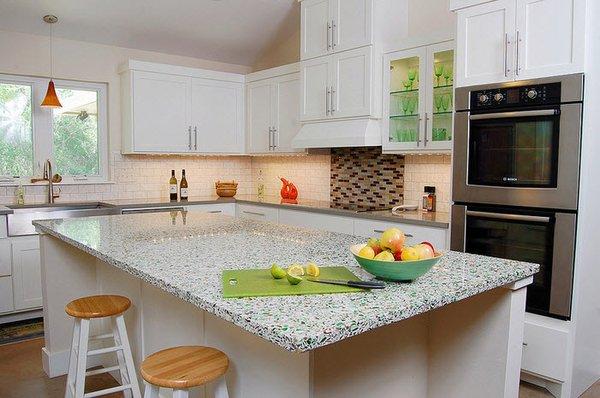White crisp shaker cabinets