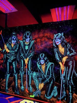 Kiss decor