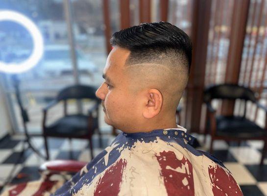 RAYZOR'S Cuts and Shaves