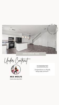 Mia Wolfe - Keller Williams The Marketplace