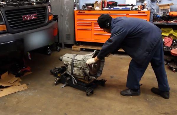 Services:
Transmission
Dashboard
Brakes
New Tires
Balancing
TPMS
Welding
and more!