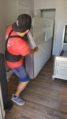 Fast & Professional Moving Experts