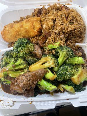 Beef & broccoli with egg roll and fried rice.