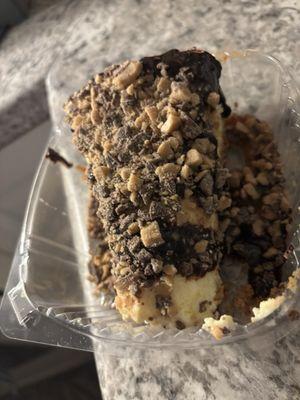 Cheesecake with the heath topping