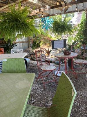 Dee-Sign Garden Shop