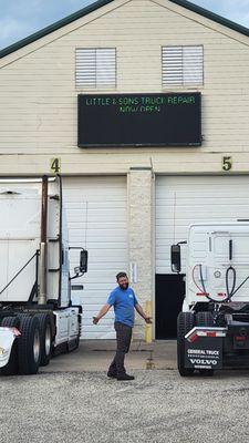 Little & Sons Truck Repair