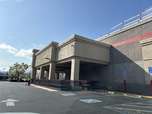 3/30/25 By far the prettiest Costco parking lot in the area QUICK PIT STOP