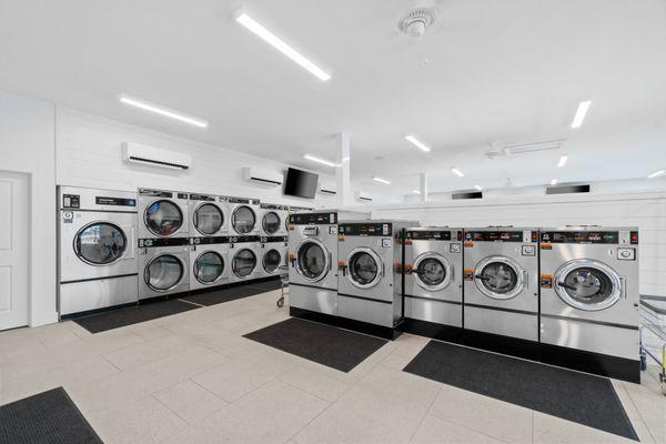 20 pound 40 pound 60 pound 80 pound washers are able to take on any size load you need. We also have 30 pound 50 pound and 80 pound dryers.
