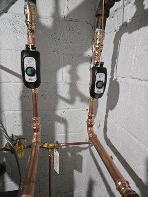 Zone valve actuator, backflow and fill valve