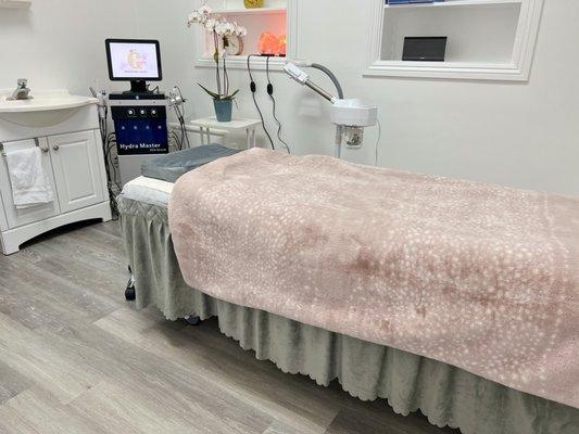 Glowli Health & Beauty