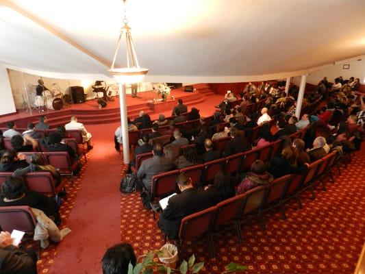 Many people come from all over Chicago to our Dynamic Sunday morning service.