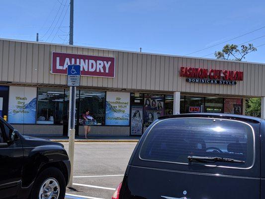 Laundromart of East Orlando