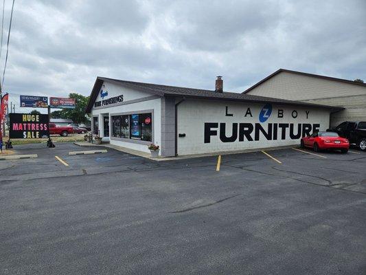 Byers Home Furnishings