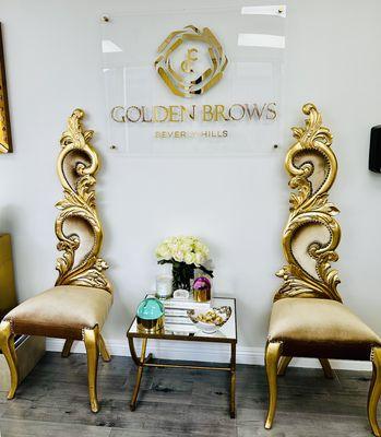 Golden Brows by Daria Chuprys