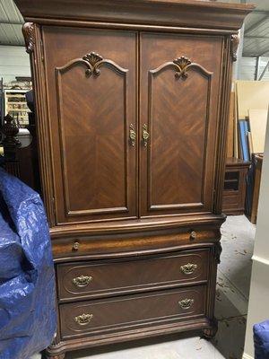 Paradise Landings Thrift Shop