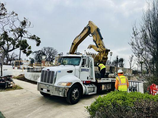 Hadley Tow helping out with Pacific Palisades