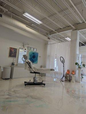 A calming area to get tattooed