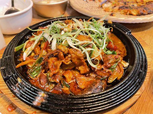 Stir fry pork and squid