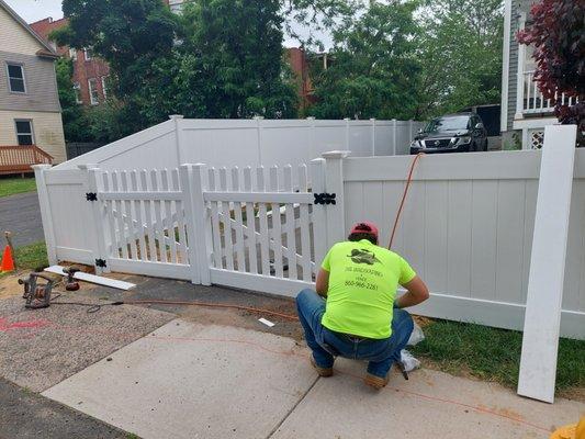 Dill Landscaping & Fence