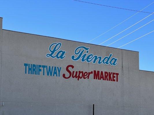 La Tienda Thriftway