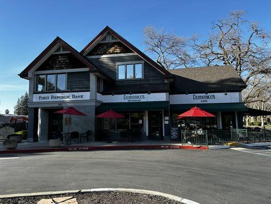 Domenico's Delicatessen & Cafe