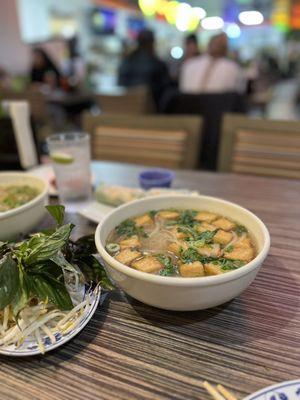 Pho Truc Xanh