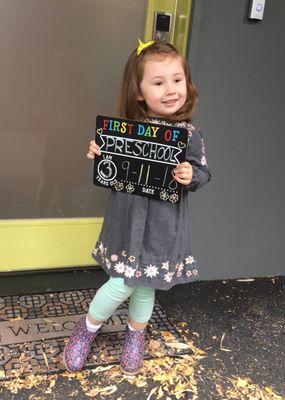 My daughter really like this preschool since day one!