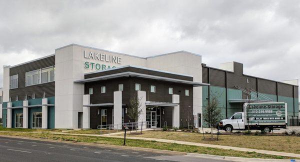 Lakeline Storage