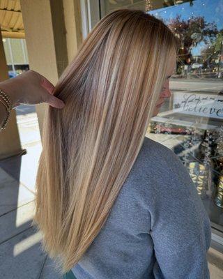 Blonde balayage
